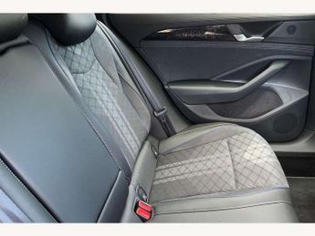 Volkswagen Passat Estate 1.5 TSI eHybrid R-Line 5dr DSG