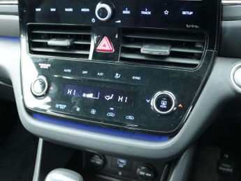 Hyundai IONIQ 1.6 GDi Hybrid Premium 5dr DCT