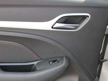 MG ZS 1.0T GDi Exclusive 5dr DCT