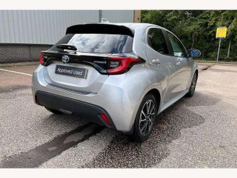 Toyota Yaris 1.5 Hybrid Design 5dr CVT