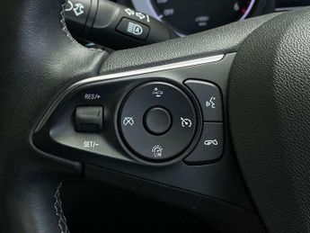 Vauxhall Insignia 1.5 Turbo D SE Nav 5dr Auto
