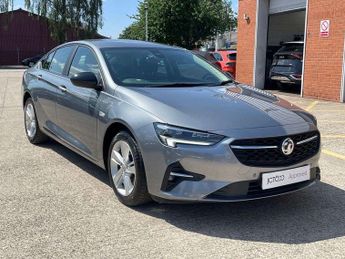 Vauxhall Insignia 1.5 Turbo D SE Nav 5dr Auto