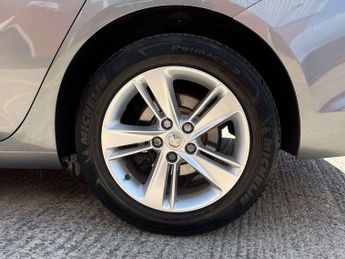 Vauxhall Insignia 1.5 Turbo D SE Nav 5dr Auto