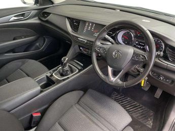 Vauxhall Insignia 1.5 Turbo D SE Nav 5dr Auto