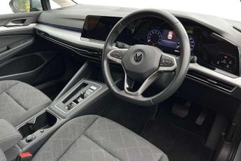 Volkswagen Golf 1.5 eTSI 150 Life 5dr DSG