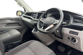 Volkswagen Transporter 2.0 TDI 150 Highline Kombi Van DSG