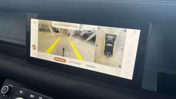 Land Rover Defender 3.0 D250 X-Dynamic SE 110 5dr Auto