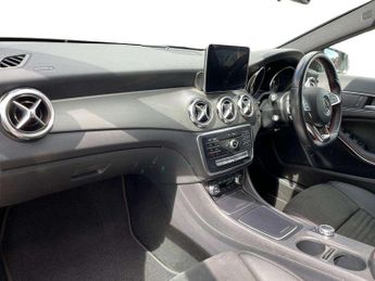 Mercedes-Benz GLA GLA 220d 4Matic AMG Line 5dr Auto