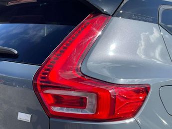 Volvo XC40 Recharge 1.5 T4 Recharge PHEV R DESIGN 5dr Auto