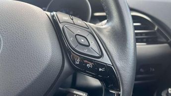 Toyota C-HR 1.8 Hybrid Design 5dr CVT