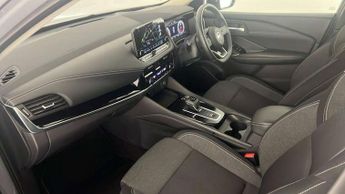 Nissan Qashqai 1.3 DiG-T MH 158 Premiere Edition 5dr Xtronic