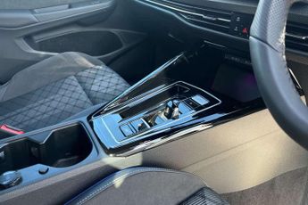 Volkswagen Golf 1.5 eTSI 150 Black Edition 5dr DSG