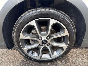 Kia Picanto 1.0 X-Line S 5dr Auto