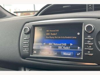 Toyota Yaris 1.5 Hybrid Excel 5dr CVT