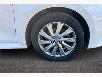 Toyota Yaris 1.5 Hybrid Icon 5dr CVT