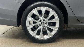 Skoda Superb Estate 2.0 TDI SE L 5dr DSG