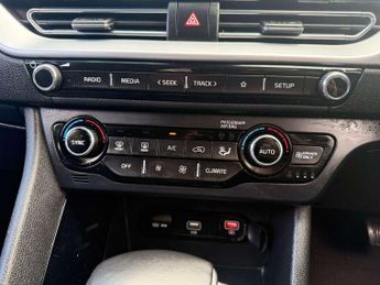 Kia Niro 1.6 GDi Hybrid 2 5dr DCT