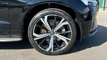 Volvo XC60 2.0 B4D R DESIGN 5dr AWD Geartronic