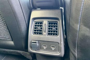 Renault Captur 1.6 E-Tech full hybrid 145 Techno 5dr Auto