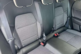 Renault Captur 1.6 E-Tech full hybrid 145 Techno 5dr Auto