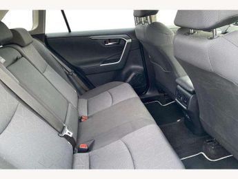 Toyota RAV4 2.5 VVT-i Hybrid Design 5dr CVT 2WD
