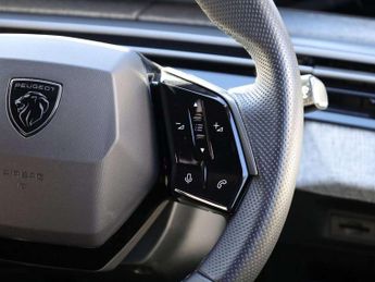 Peugeot 3008 1.2 Hybrid 136 GT 5dr e-DSC6