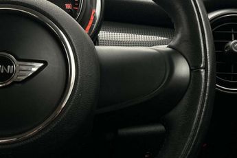 MINI Hatchback 1.5 Cooper 3dr Auto