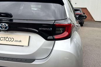 Toyota Yaris 1.5 Hybrid Design 5dr CVT