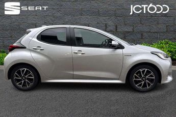 Toyota Yaris 1.5 Hybrid Design 5dr CVT