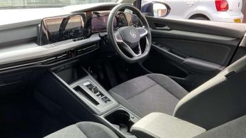 Volkswagen Golf 2.0 TDI Life 5dr DSG