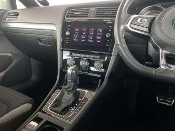Volkswagen Golf 2.0 TDI R-Line 5dr DSG