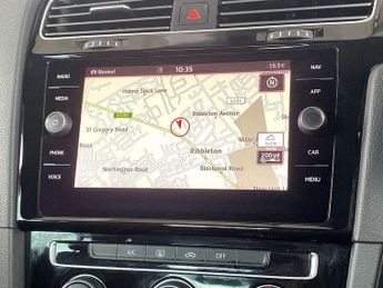 Volkswagen Golf 2.0 TDI R-Line 5dr DSG
