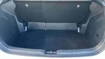 Toyota Yaris 1.5 Hybrid Design 5dr CVT