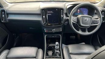 Volvo XC40 2.0 B3P Plus Dark 5dr Auto