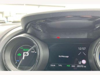 Toyota Yaris 1.5 Hybrid Dynamic 5dr CVT