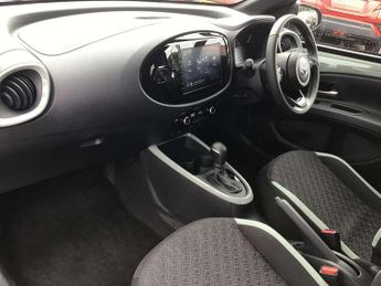 Toyota Aygo X 1.0 VVT-i Edge 5dr Auto
