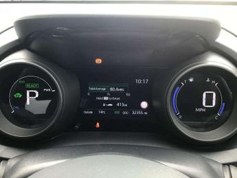 Toyota Yaris 1.5 Hybrid Design 5dr CVT
