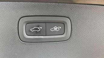 Volvo XC90 2.0 B5D [235] Plus Dark 5dr AWD Geartronic