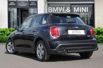 MINI Hatchback 5dr 1.5 Cooper Classic 5dr Auto [Comfort/Nav Pack]