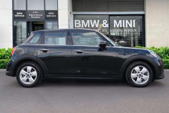 MINI Hatchback 5dr 1.5 Cooper Classic 5dr Auto [Comfort/Nav Pack]