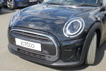 MINI Hatchback 5dr 1.5 Cooper Classic 5dr Auto [Comfort/Nav Pack]