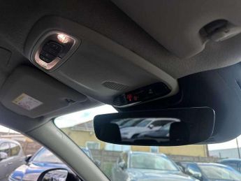 Volvo XC40 2.0 B4P Inscription 5dr AWD Auto