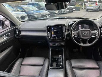 Volvo XC40 2.0 B4P Inscription 5dr AWD Auto