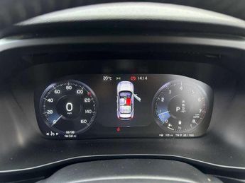 Volvo XC40 2.0 B4P Inscription 5dr AWD Auto