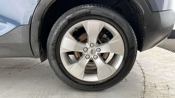 Volvo XC40 2.0 B4P Momentum 5dr Auto
