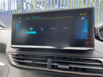 Peugeot 3008 1.6 Hybrid 225 Allure Premium 5dr e-EAT8