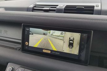 Land Rover Defender 3.0 D250 X-Dynamic SE 110 5dr Auto