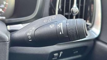 Volvo V60 2.0 B4P R DESIGN 5dr Auto