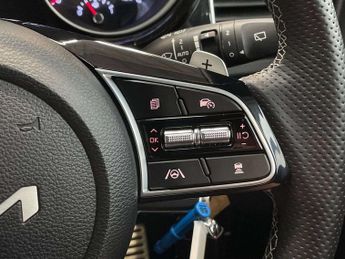 Kia Ceed 1.5T GDi ISG 138 GT-Line 5dr DCT