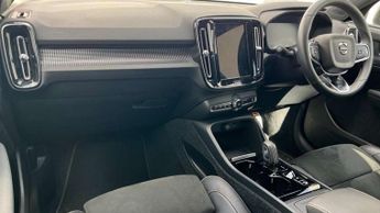 Volvo XC40 2.0 B4P R DESIGN 5dr AWD Auto [7 speed]